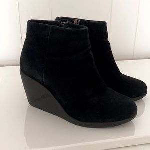 Black suede wedges